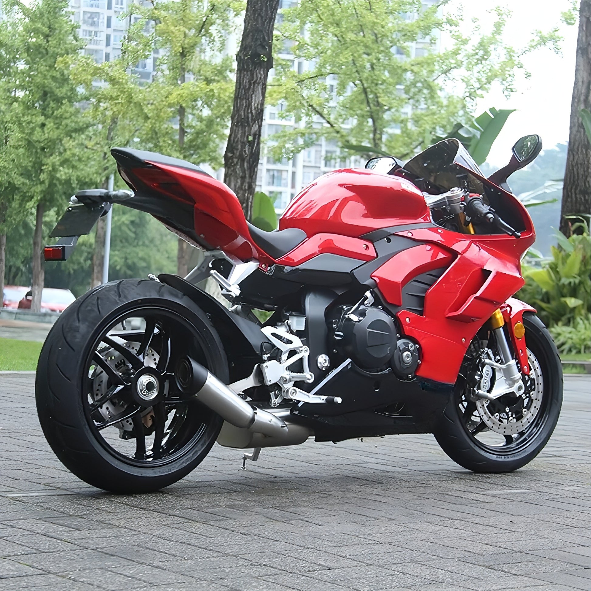 SV778 TCS Super Veneno - Epic Motorcycles