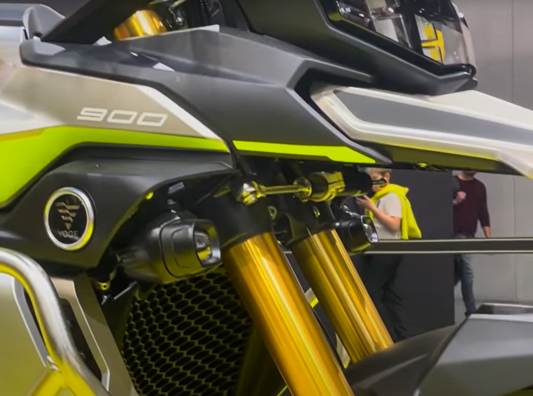 DS900X - Full Size Adventure Motorcycle - Epic Motorcycles