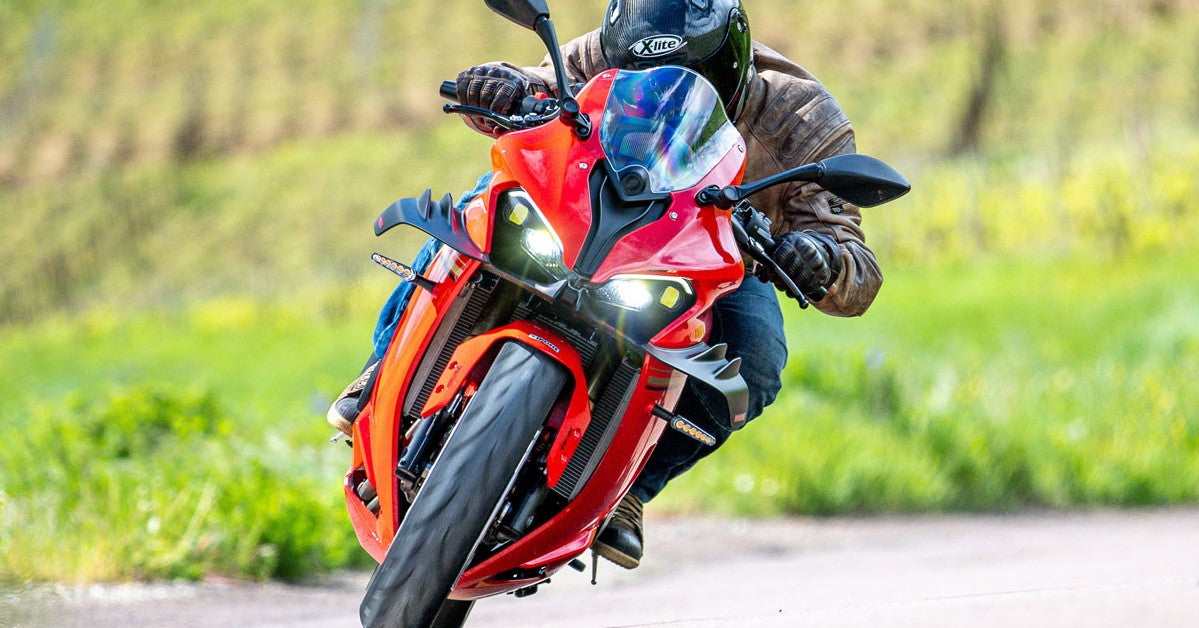 2026 SV779 TCS COBRA | 125 HP V4 6-Speed | US-Spec High-Performance Motorcycle